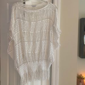 White cover up / top